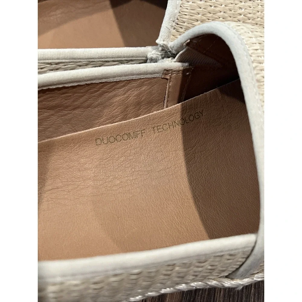 Fitflop Womens  ivory embossed Fashion Loafers Shoes Size 9 Stile CU9-031